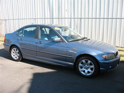 2004 BMW 325  i