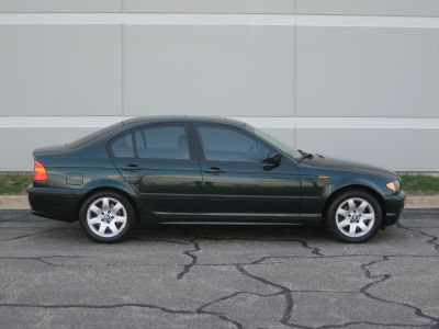 2002 BMW 325 i
