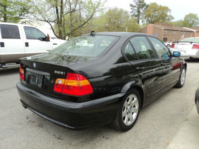 2004 BMW 325 i