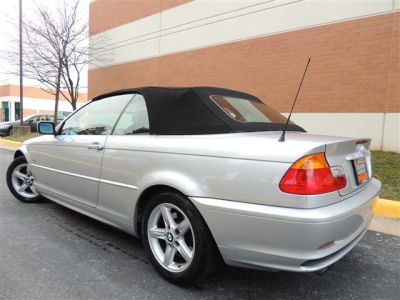 2002 BMW 325  Ci