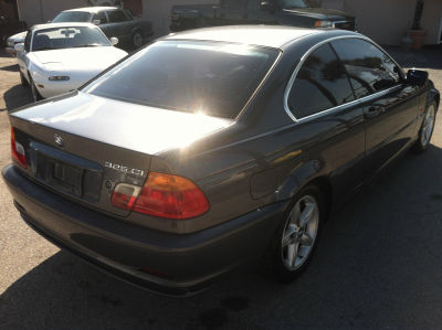 2001 BMW 325  Ci