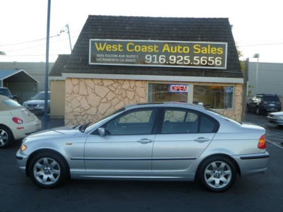 2004 BMW 325  i