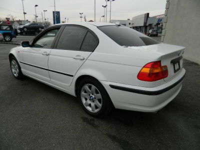 2005 BMW 325 xi