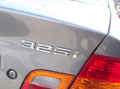 2005 BMW 325 i