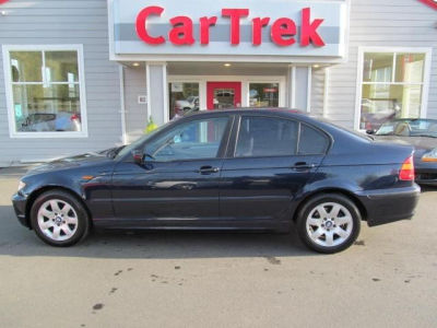 2004 BMW 325  i
