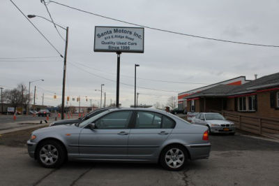 2005 BMW 325  i