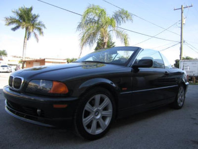 2003 BMW 325  Ci