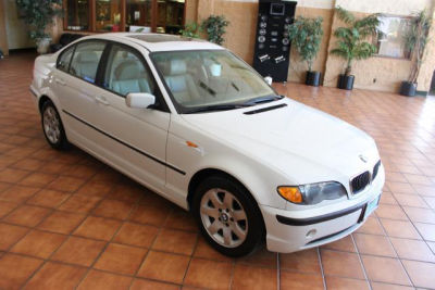 2002 BMW 325  i