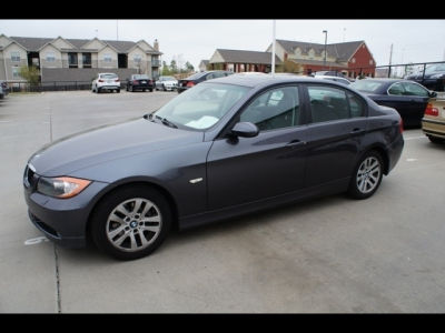 2006 BMW 325  i