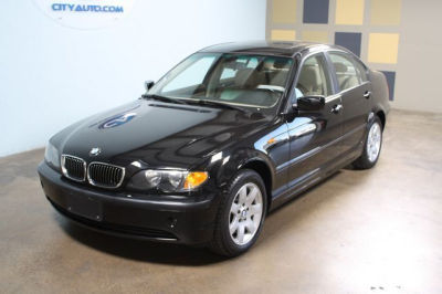 2003 BMW 325  xi