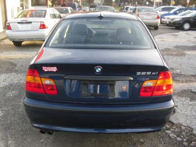 2004 BMW 325 xi