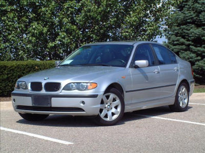 2003 BMW 325  i