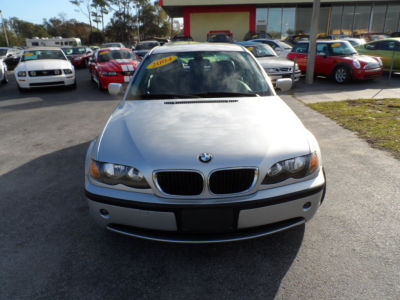 2004 BMW 325  i