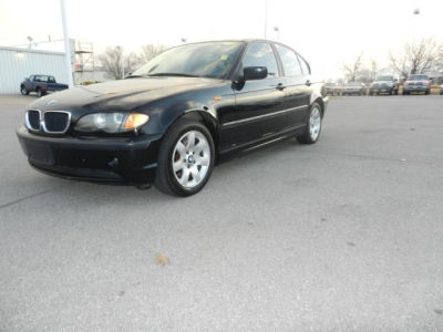 2002 BMW 325  i