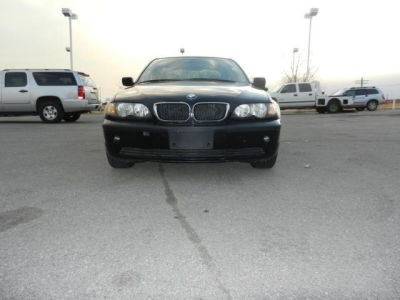 2002 BMW 325  i