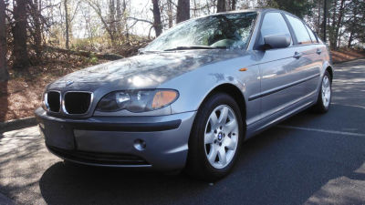 2005 BMW 325  i