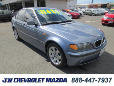 2005 BMW 325  i