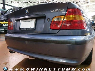 2004 BMW 325  i