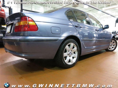 2004 BMW 325  i