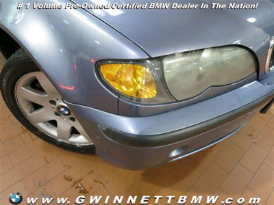 2004 BMW 325  i