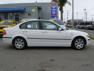 2005 BMW 325 i