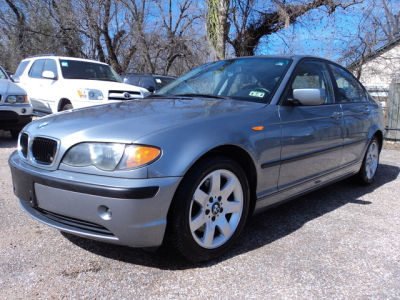 2005 BMW 325  i