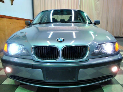2005 BMW 325 i