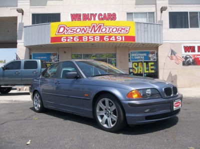 2001 BMW 325  i