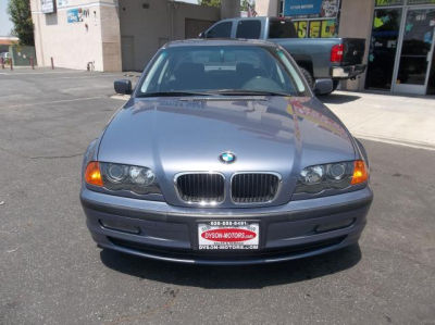 2001 BMW 325 i