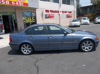 2001 BMW 325 i