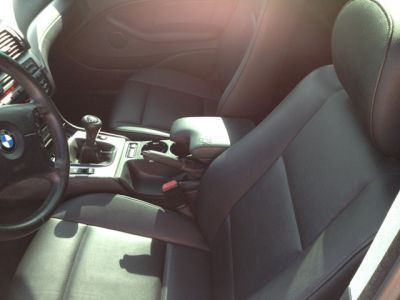 2004 BMW 325  i