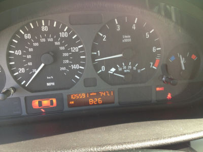 2004 BMW 325  i