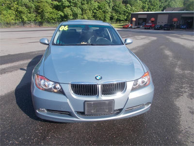 2006 BMW 325  i