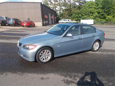 2006 BMW 325  i