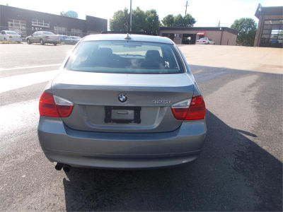 2006 BMW 325  i