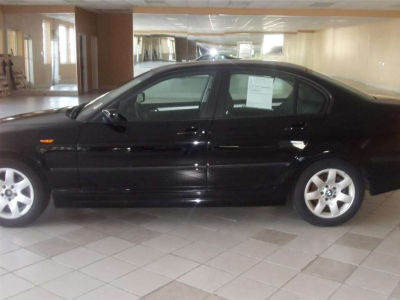 2004 BMW 325 i