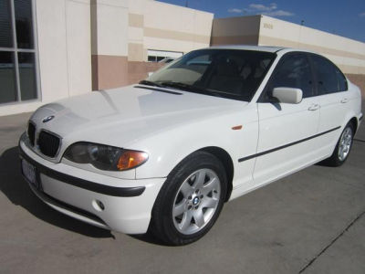 2004 BMW 325  i