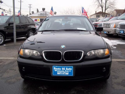 2003 BMW 325  xi