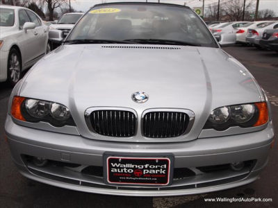 2003 BMW 325  Ci