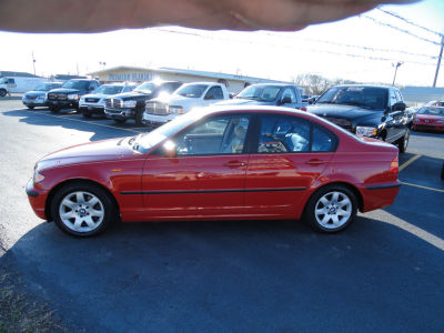 2004 BMW 325  i