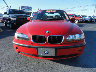 2004 BMW 325  i