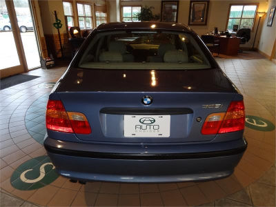 2002 BMW 325 i