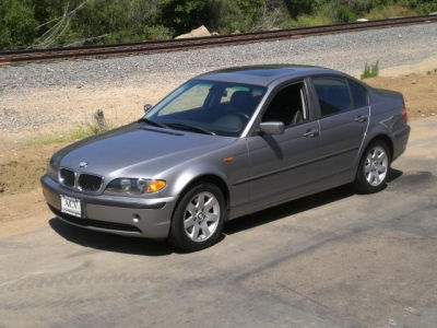 2004 BMW 325  i