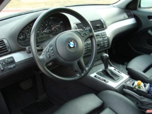 2005 BMW 325 i