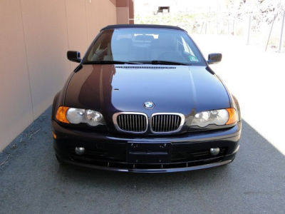 2001 BMW 325  Ci