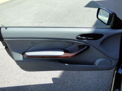2001 BMW 325  Ci