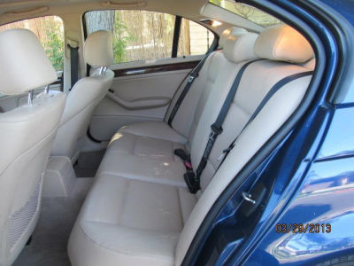 2005 BMW 325 i