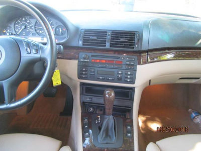 2005 BMW 325 i