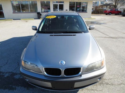 2005 BMW 325  xi