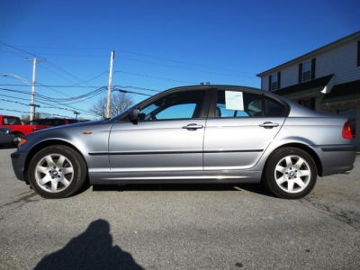 2005 BMW 325  xi